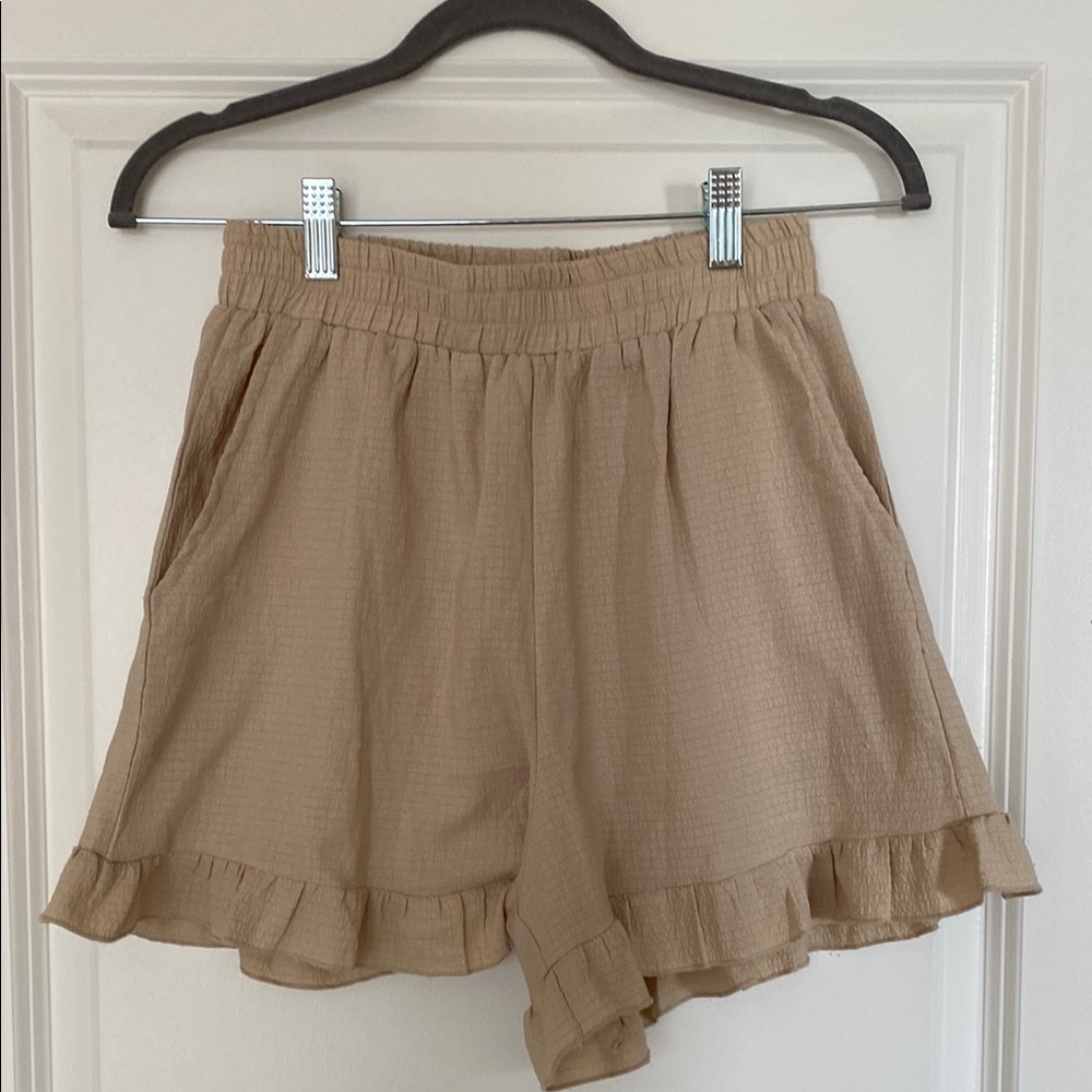 Women's Tan Ruffle Hem Shorts